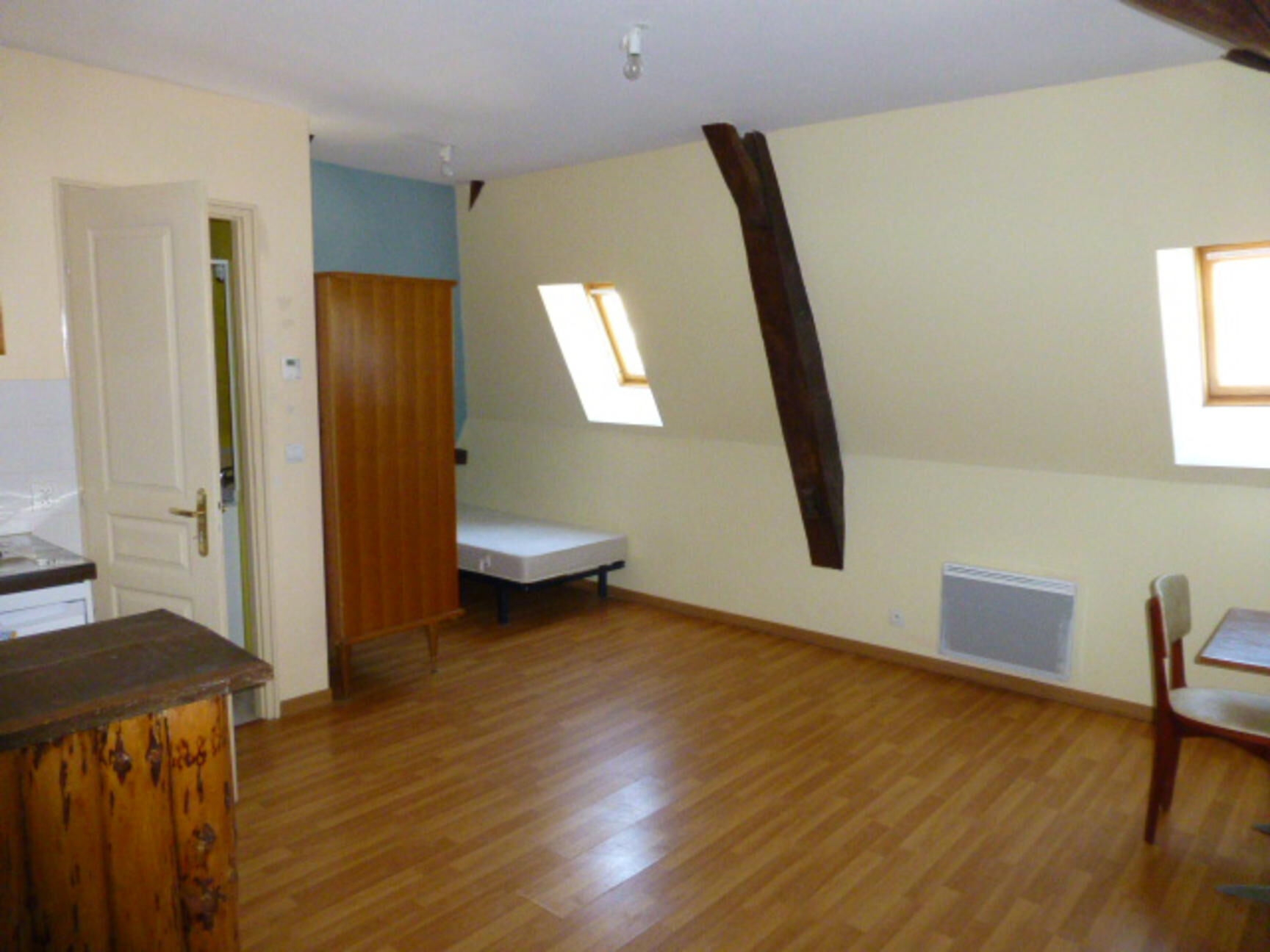 Photo 1