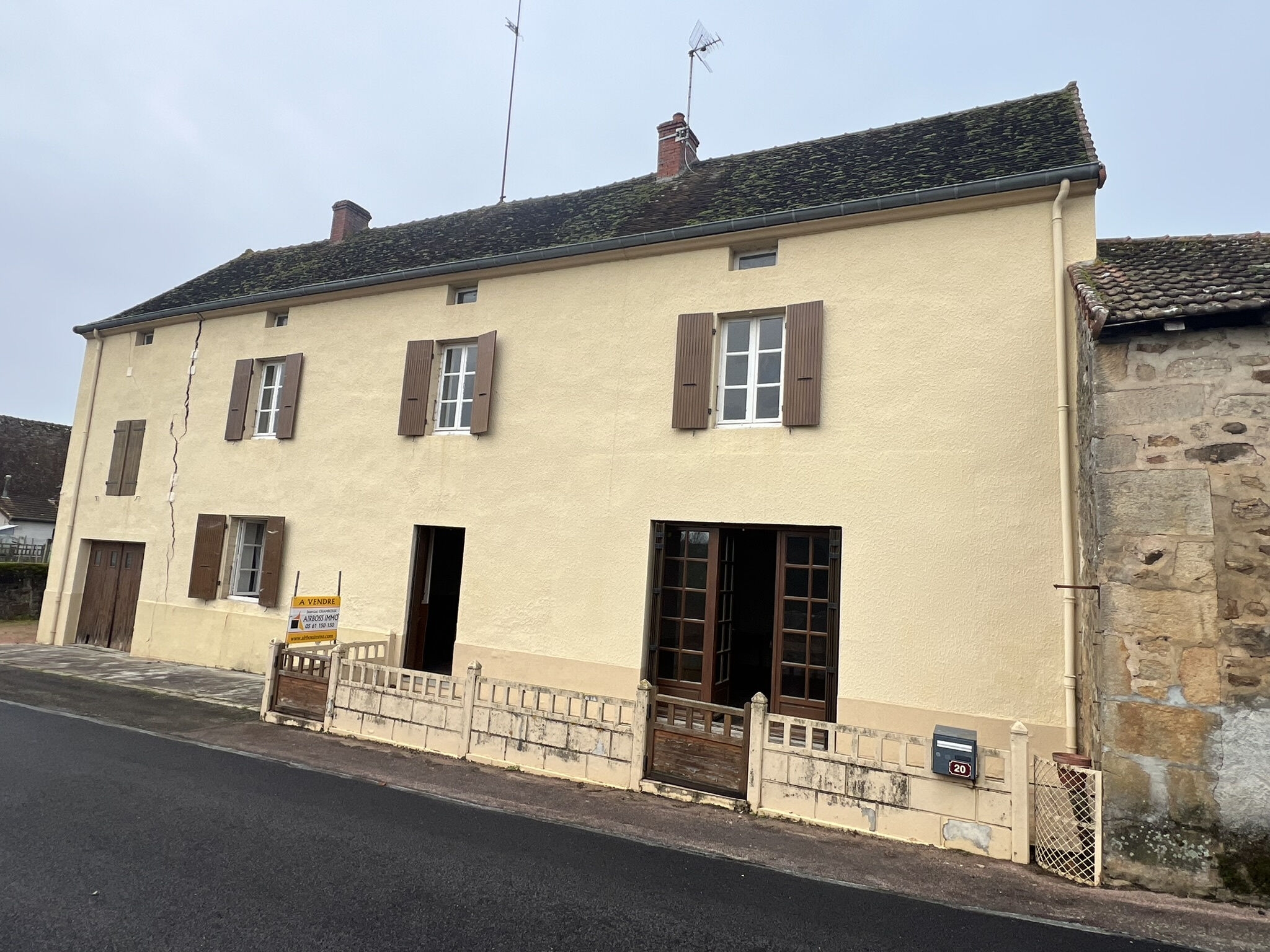 Photo 16